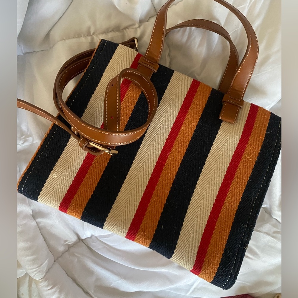 Zara woven purse excellent condition